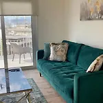 Incredible View * لارنكا